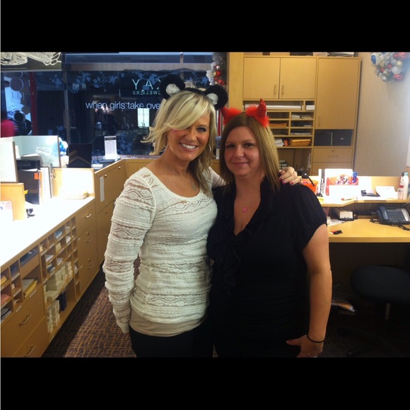 Meet your Posher, Gina - Picture 6 of 15